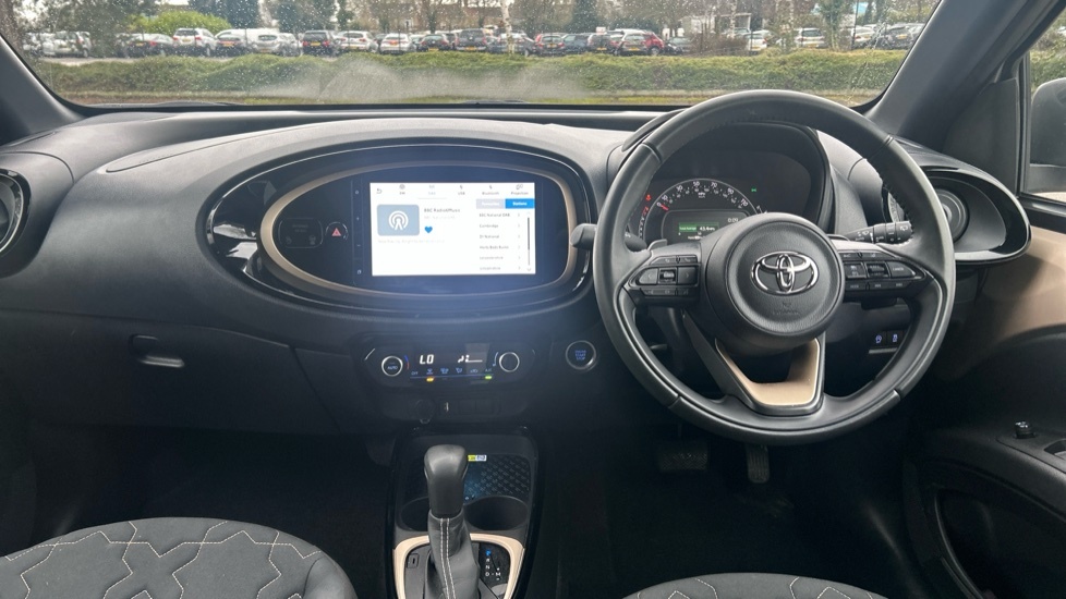 Toyota Aygo X 1.0 Vvt-i Exclusive X-shift Euro 6 Ss AK73DWU Beige #5