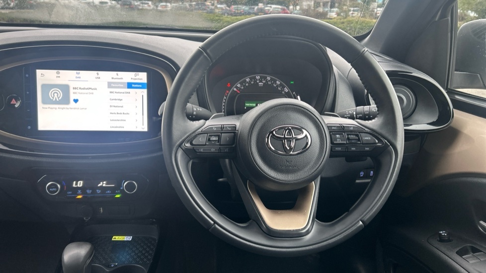 Toyota Aygo X 1.0 Vvt-i Exclusive X-shift Euro 6 Ss AK73DWU Beige #6