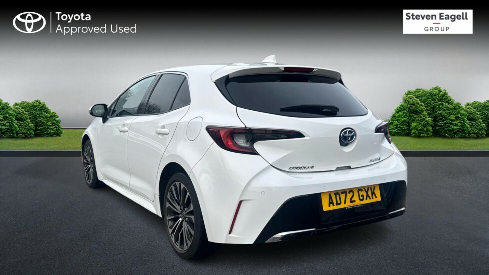 Toyota Corolla 2.0 Vvt-h Design Hatchback Hybrid Cvt E AD72GXK White #4