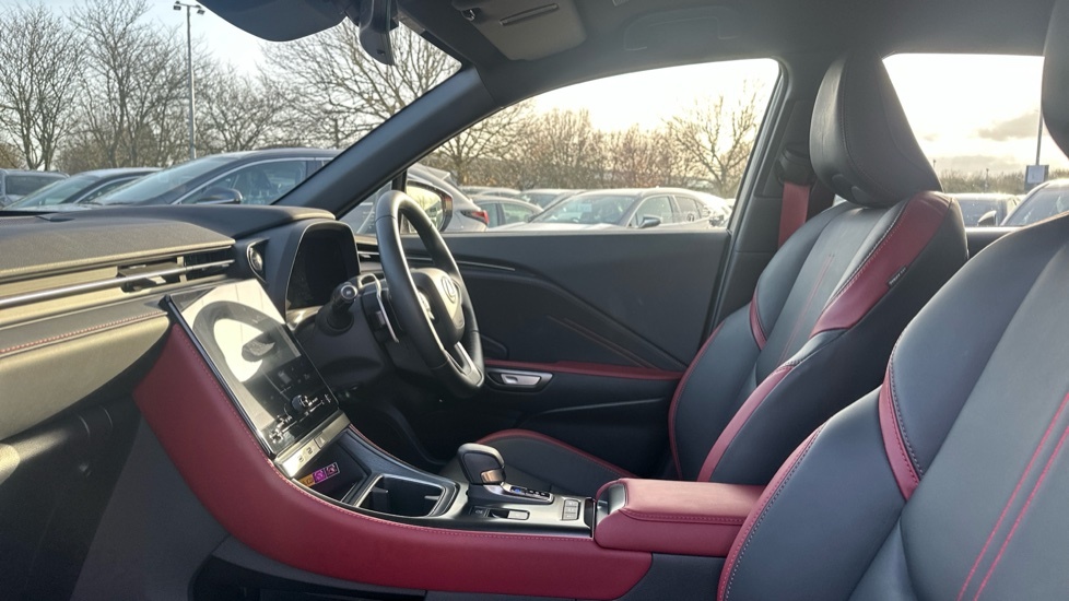 Lexus LBX 1.5 Vvt-ie Vibrant Edition Suv Hybrid E KR75GZN Red #6