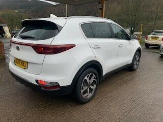 Kia Sportage 1.6 Gdi 2 Euro 6 Ss NG19NBJ White #4