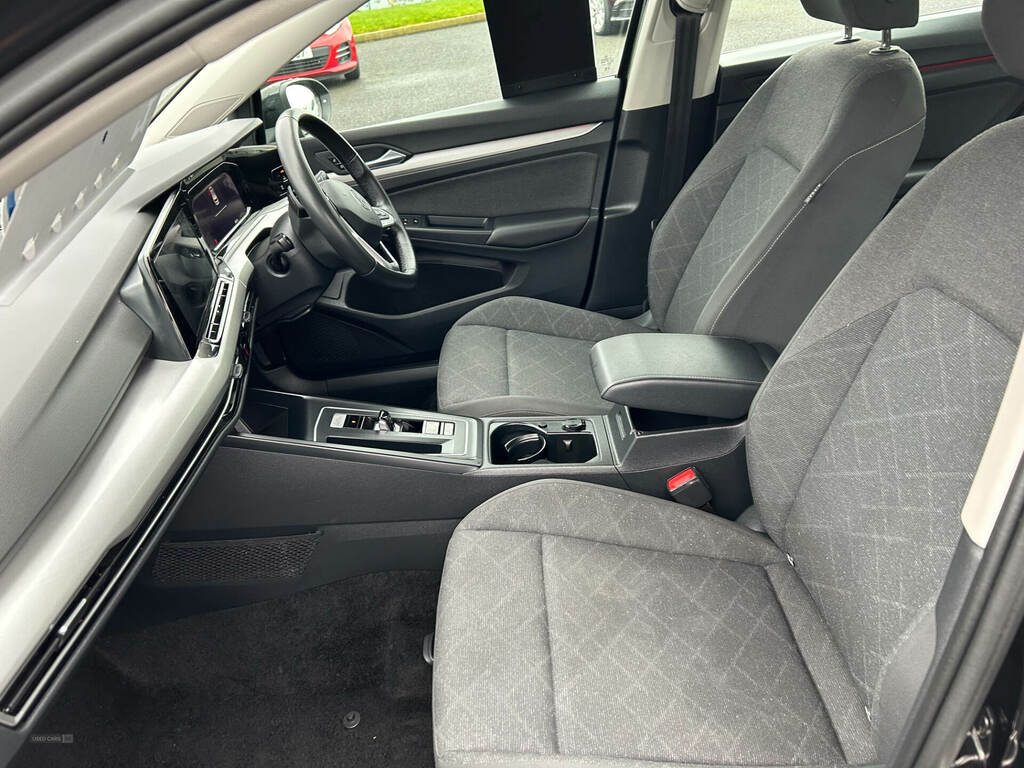 Volkswagen Golf 2.0 Nav Dsg GD23XWZ Black #4