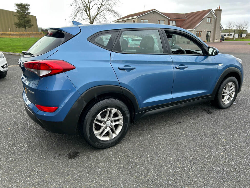 Hyundai Tucson 1.7 Crdi Blue Drive S 2Wd BGZ2254 Blue #5