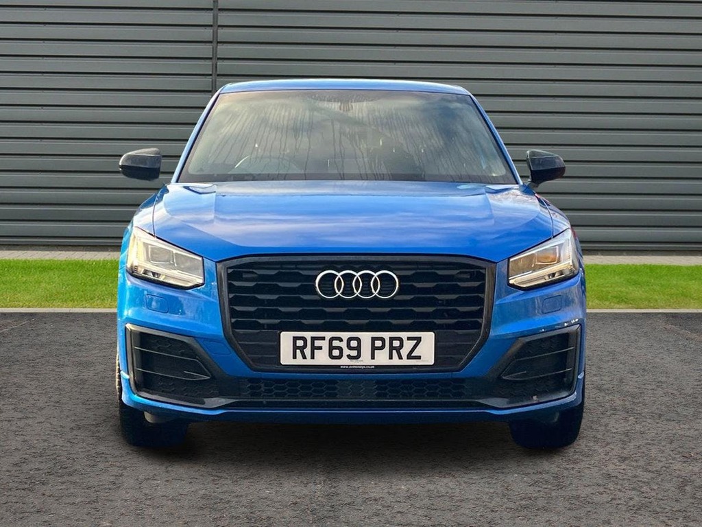 Audi Q2 1.5 Tfsi Cod 35 Black Edition Suv S Tro RF69PRZ Blue #2