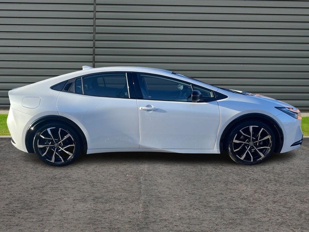 Toyota Prius 2.0 13.6Kwh Excel Hatchback Plug In Hyb AO74EZR Grey #2