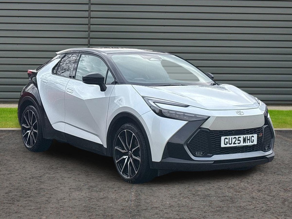 Toyota C-Hr 2.0 Vvt 13.6Kwh Gr Sport Suv Plug In Hy Black