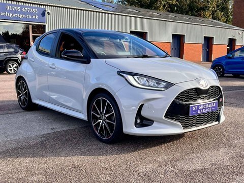 Toyota Yaris Hatchback GL72YDB Black #4