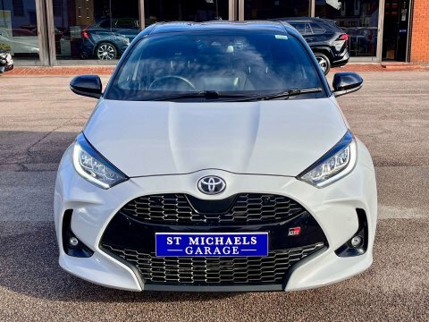 Toyota Yaris Hatchback GL72YDB Black #5
