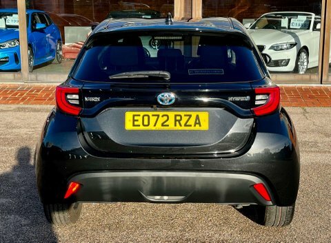 Toyota Yaris Hatchback EO72RZA Black #6