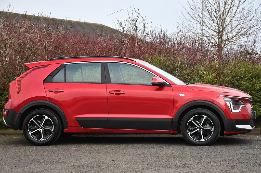 Kia Niro 1.6H Gdi 2 Suv Hybrid Dct Euro 6 Ss CY23BXX Red #2