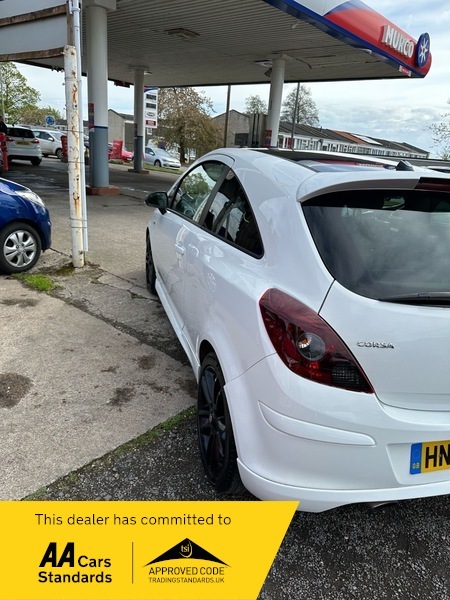 Vauxhall Corsa Limited Edition HN63DYB White #4