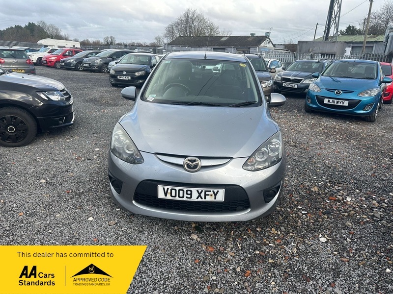 Mazda 2 Tamura VO09XFY Silver #3