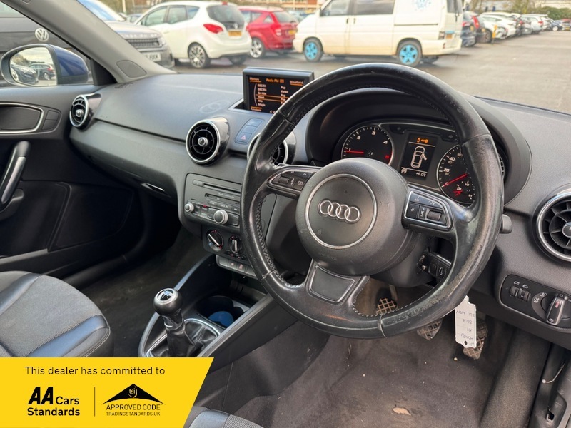 Audi A1 Tdi Sport SL11HMV Blue #5