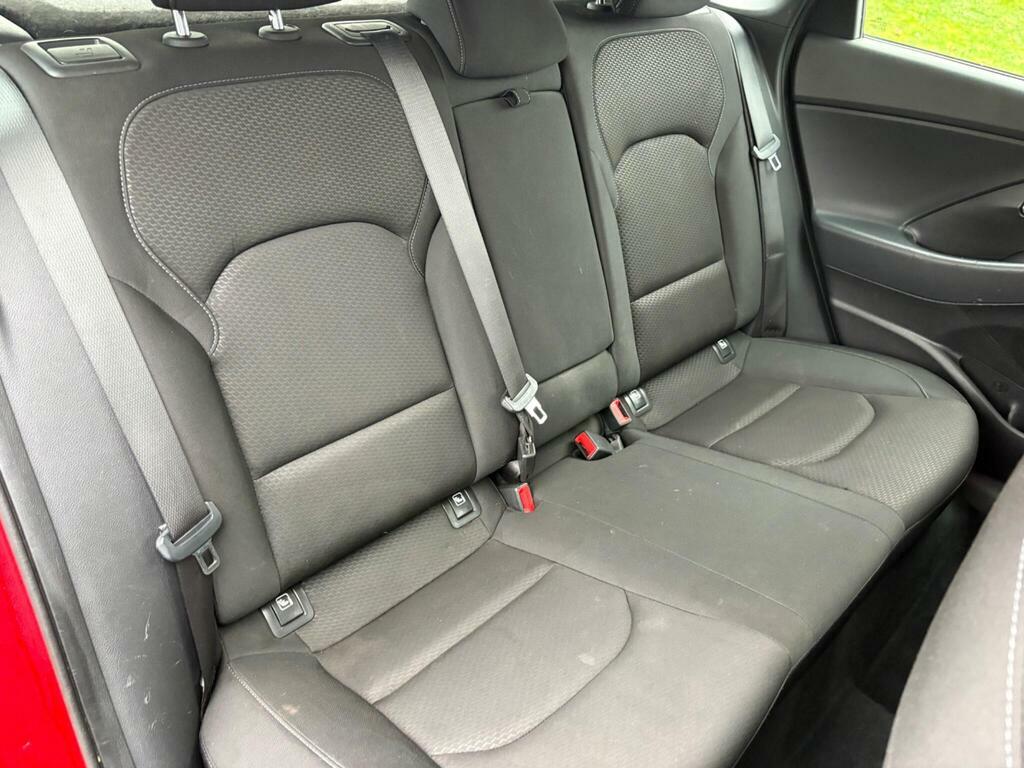 Hyundai I30 1.4 T-gdi Blue Drive Se Nav Euro 6 S S EN67CYJ Red #4
