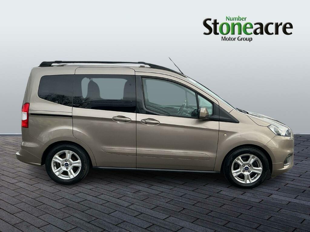 Ford Tourneo Courier Zetec Tdci Red #2
