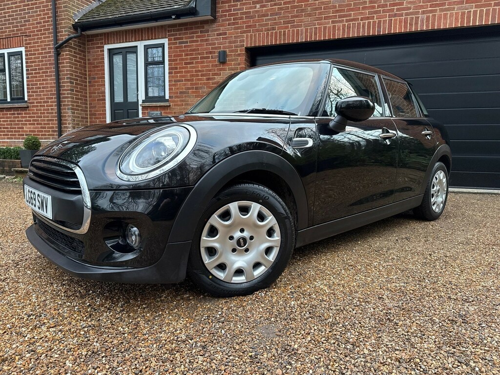 Mini Hatch 1.5 One Classic Euro 6 Ss LG69SWV Black #2