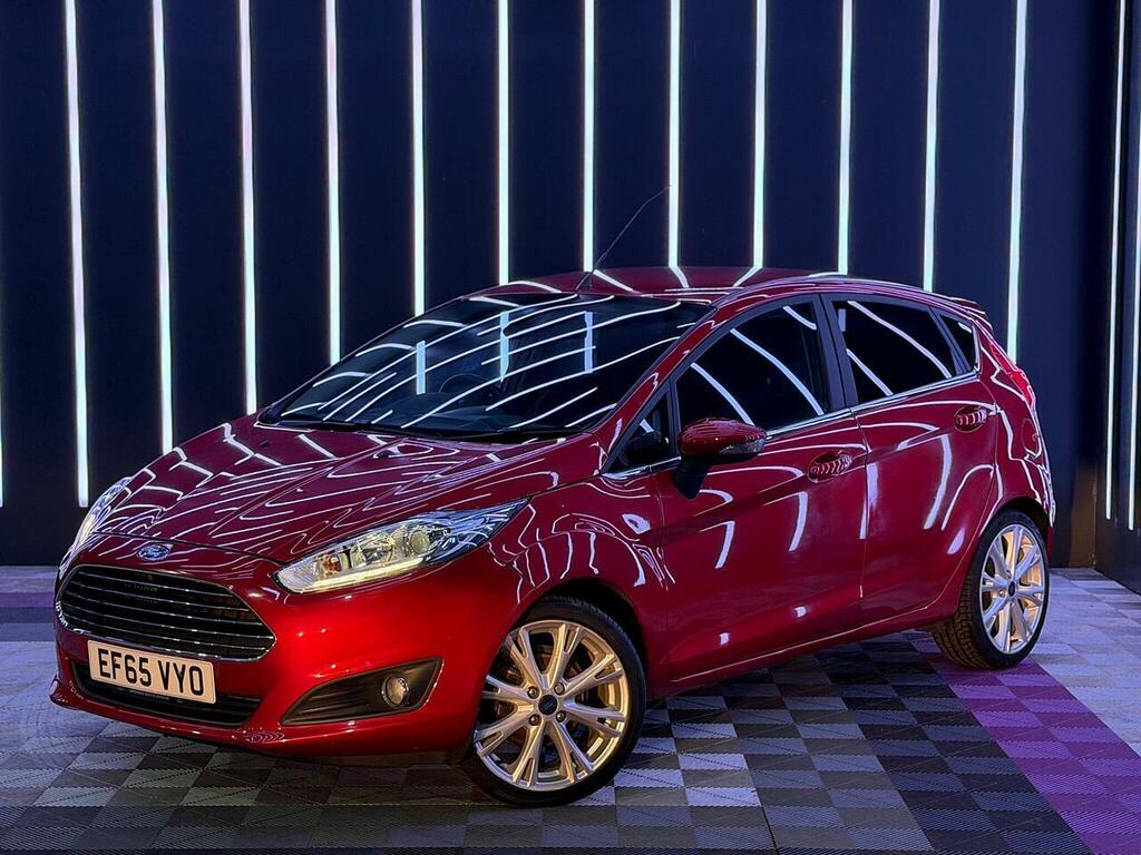 Ford Fiesta 1.0T Ecoboost Titanium X Euro 6 Ss Red #4