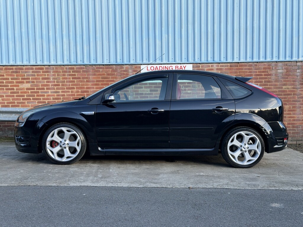 Ford Focus Hatchback 2.5 Siv St-500 2008 Black #2
