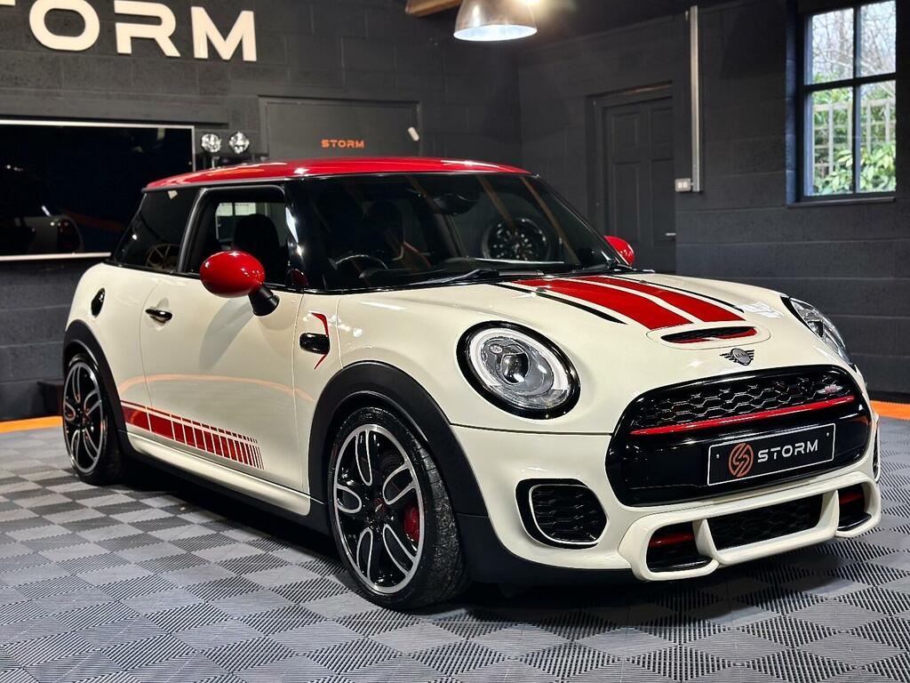 Mini Hatch Hatchback 2.0 John Cooper Works 201717 White