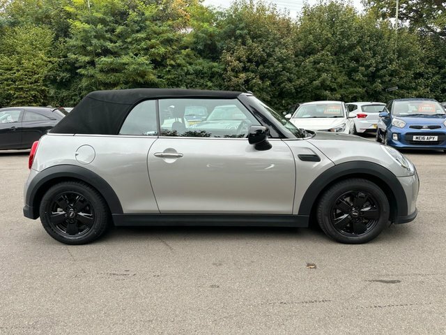 Mini Convertible 1.5 Cooper Classic Convertible HV23TXR Silver #5