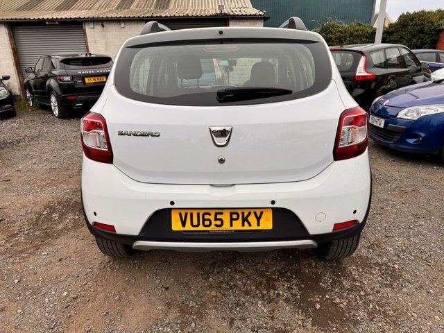 Dacia Sandero Stepway 1.5 Dci Laureate Hatchback VU65PKY White #6