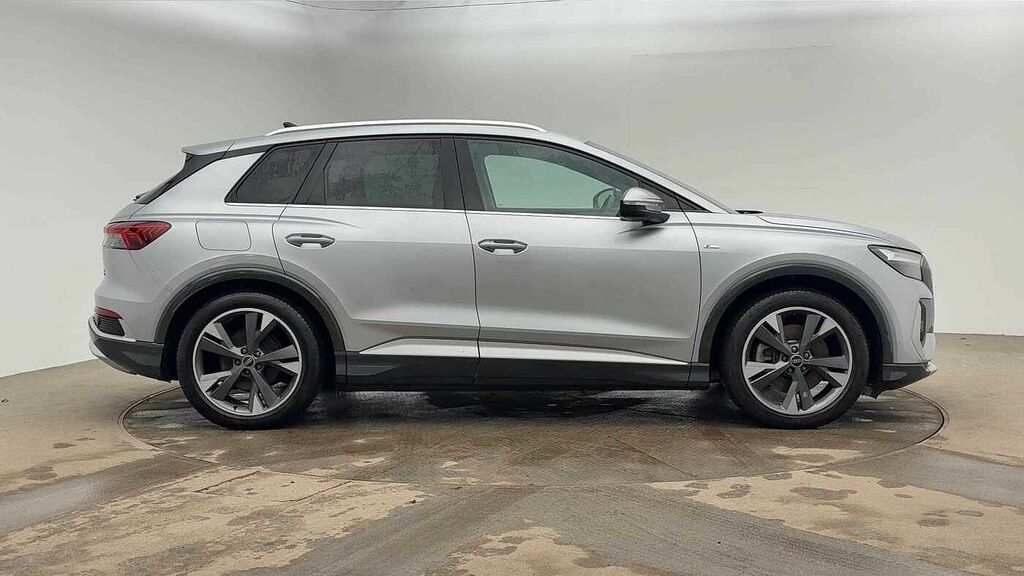Audi Q4 E Tron Q4 S Line 50 E-tron Quattro 220,00 Kw LL72YVD Silver #4