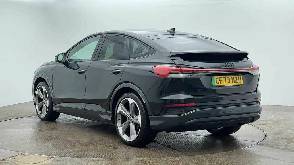 Audi Q4 E Tron Q4 Sportback S Black Edition 40 E-tron 150,00 Kw CF73MZU Black #3