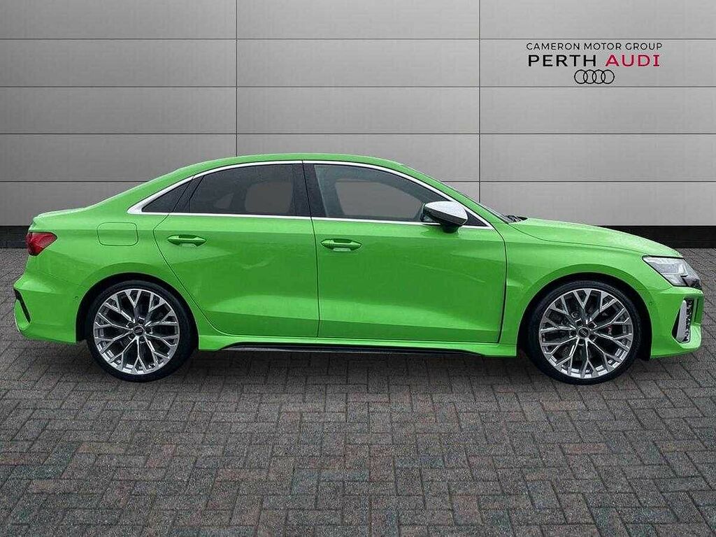 Audi A3 Rs 3 Saloon 400 Ps S Tronic SR22HAO Green #4