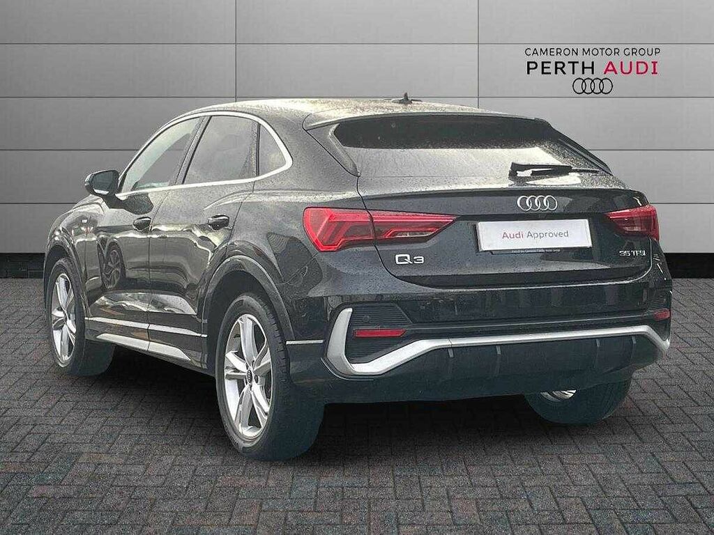 Audi Q3 S Line 35 Tfsi 150 Ps S Tronic YD23GRC Black #3