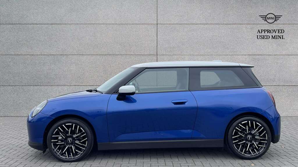 Mini Hatch 135Kw E Exclusive 41Kwh 2024 YH24PTE Blue #3