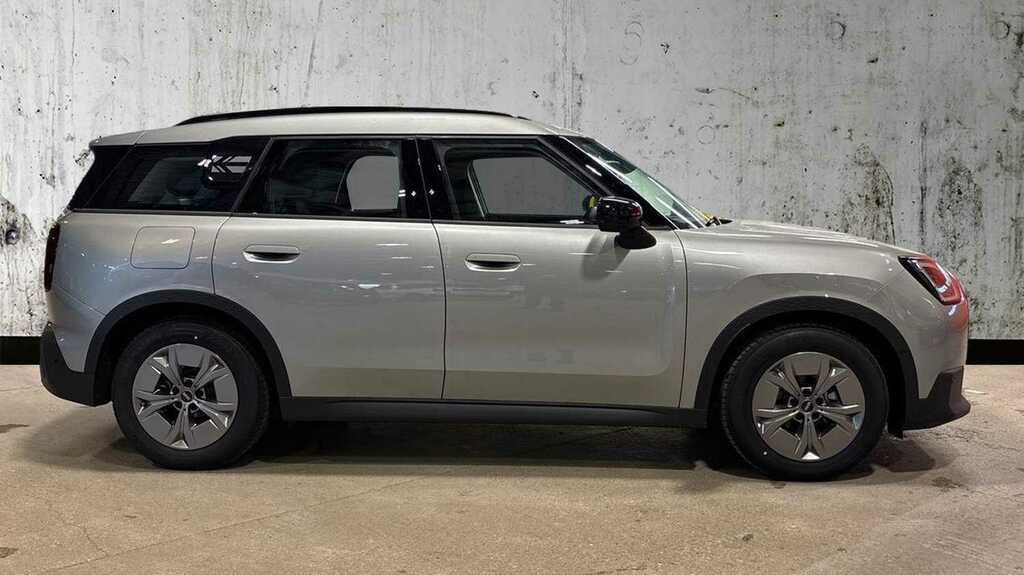 Mini Countryman 150Kw E Classic 66Kwh 2024 GJ74RFK Silver #3