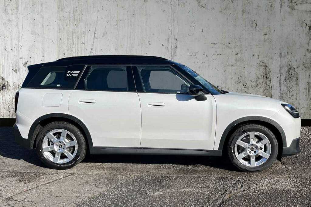 Mini Countryman 150Kw E Classic 66Kwh 2024 GJ74FHH White #3
