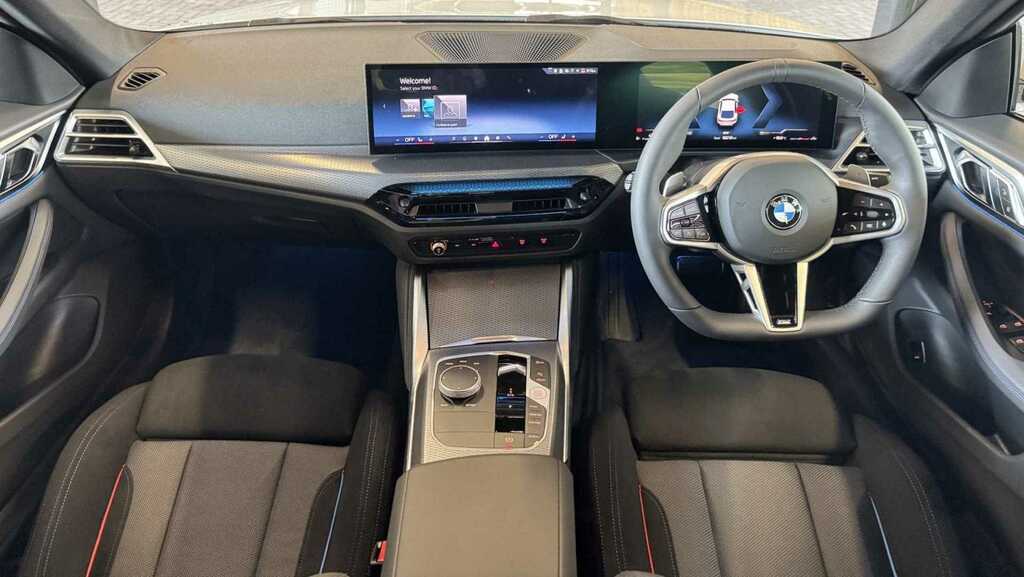 BMW 4 Series 420I M Sport Step 2025 FD25WNM White #4