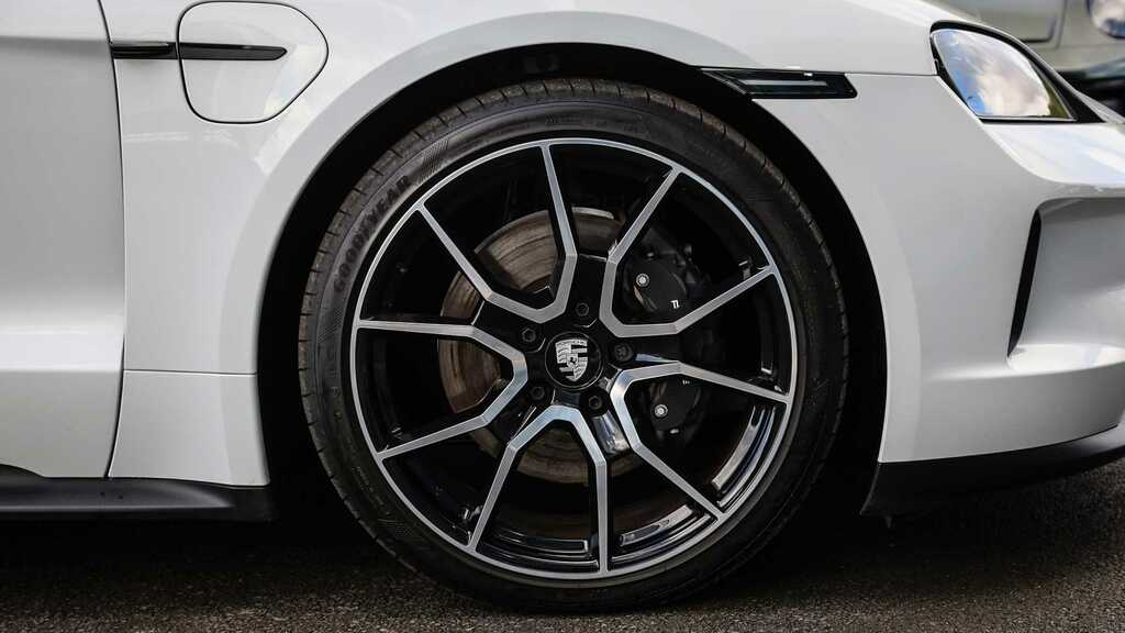 Porsche Taycan Sport Turismo 4X2 2024 BG24ZWK White #6