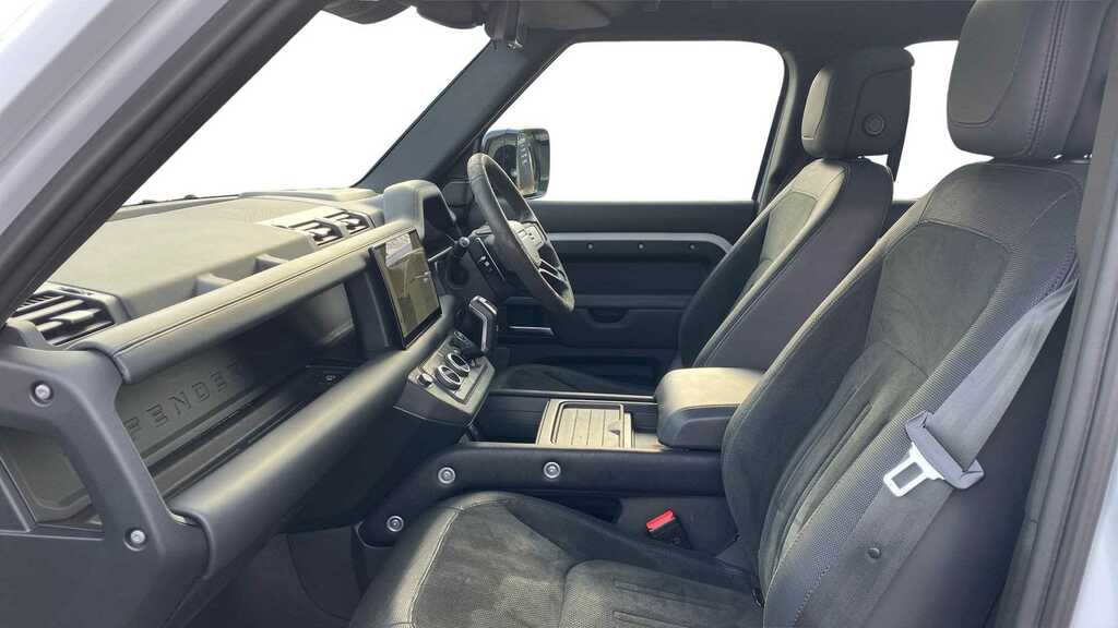 Land Rover Defender 110 5.0 P525 V8 110 2022 FP22UYN White #3