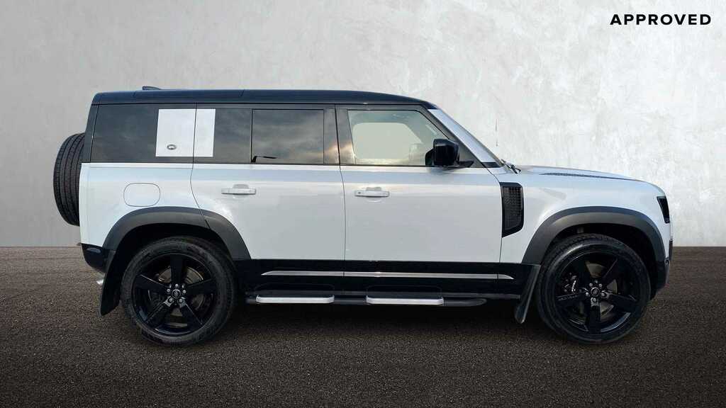 Land Rover Defender 110 5.0 P525 V8 110 2022 FP22UYN White #5
