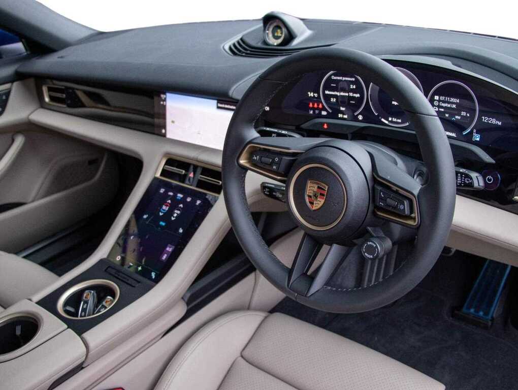 Porsche Taycan 320Kw 4 105Kwh 2024 AF74ZYA Blue #4