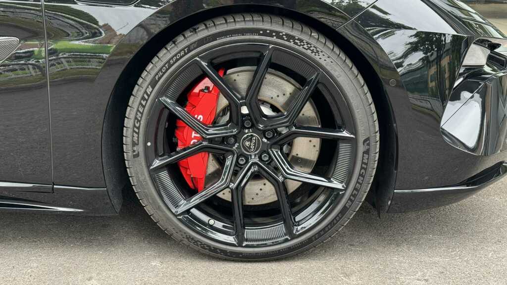 Lotus Emeya 675Kw R 102Kwh 2024 Black #6