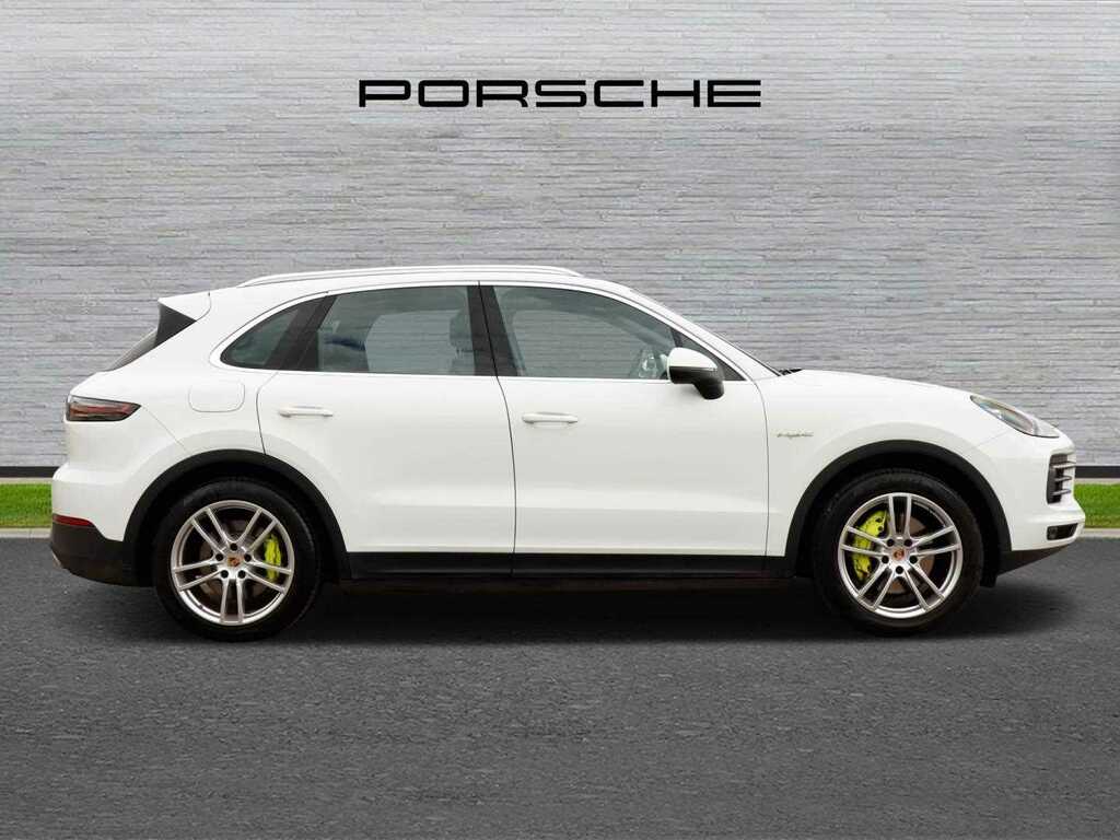 Porsche Cayenne E-hybrid 2021 EA71KNE White #2