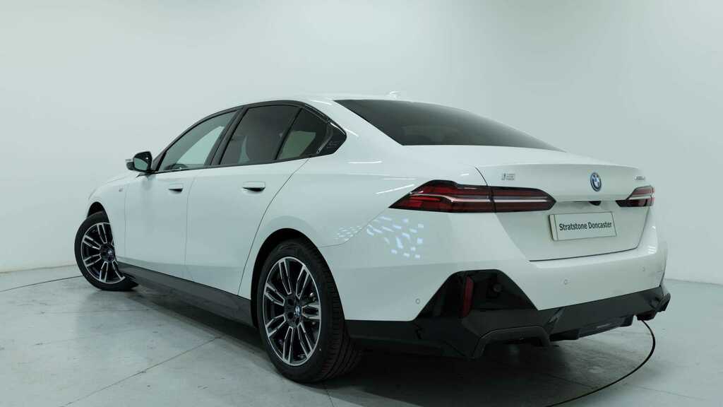 BMW i5 250Kw Edrive40 M Sport 84Kwh 2025 YM25XLJ White #2