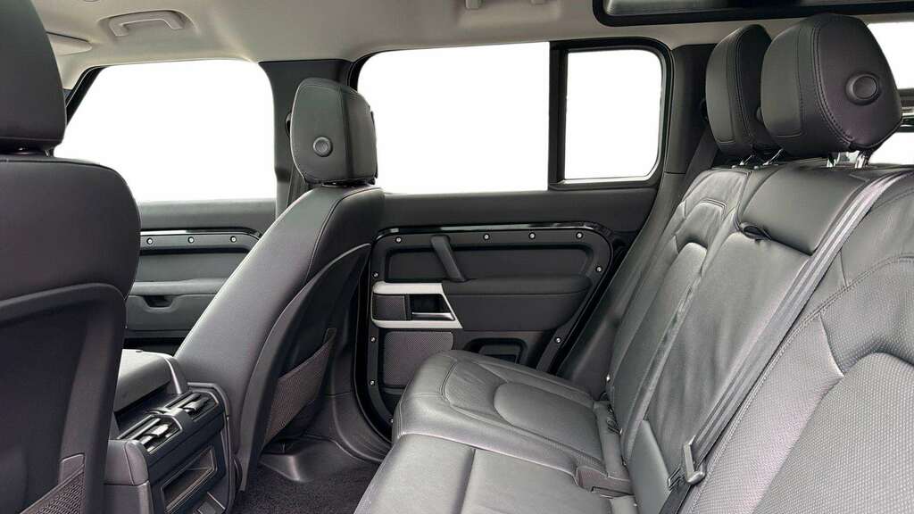 Land Rover Defender 110 3.0 D250 Xs Edition 110 2023 SB23ESG Black #4