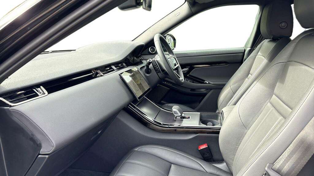 Land Rover Range Rover Evoque 2.0 D200 Edition 2025 FJ25XFE Black #3