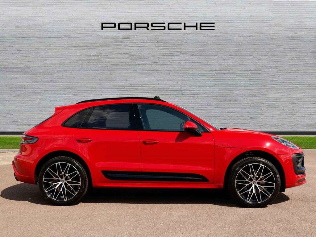 Porsche Macan 2025 Red #2