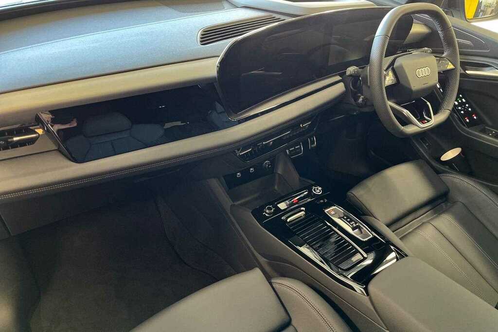 Audi Q6 E-Tron 185Kw 83Kwh S Line 2025 DH25EVY Grey #2
