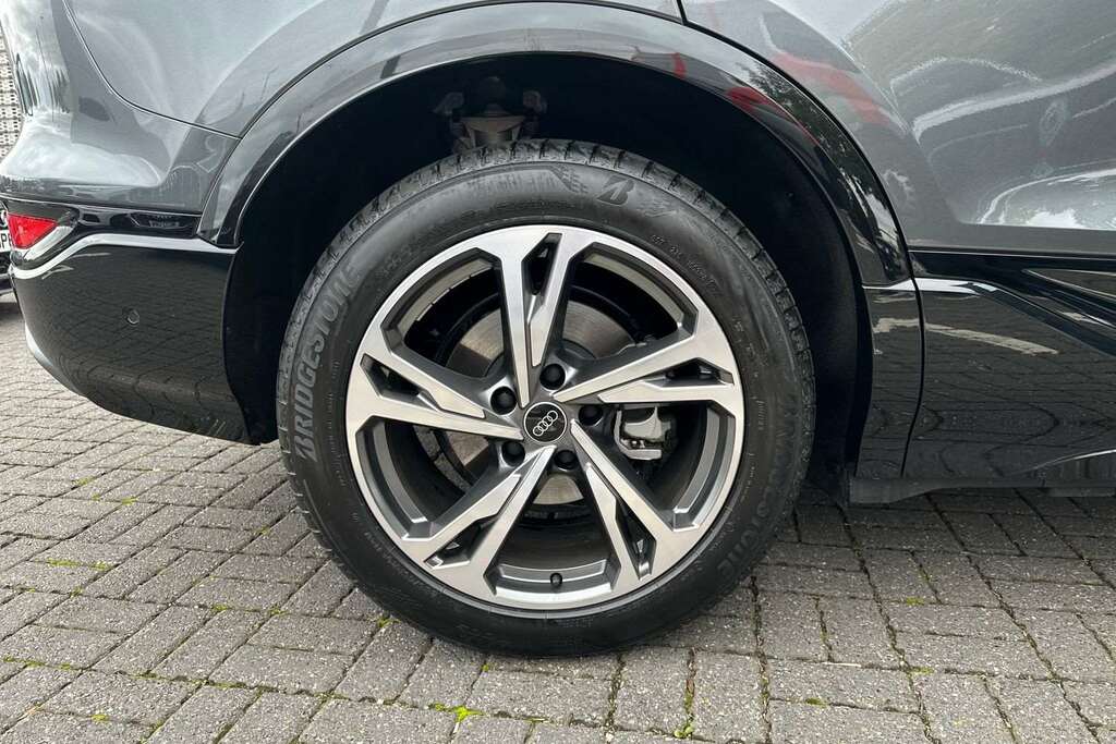 Audi Q6 E-Tron 185Kw 83Kwh S Line 2025 BV75DDA Grey #4