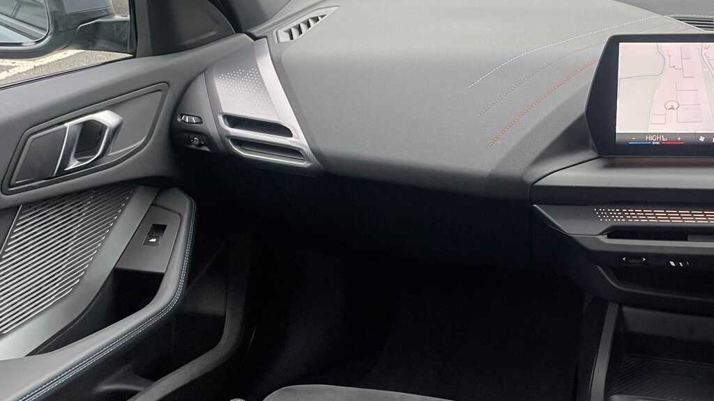 BMW 1 Series 120 M Sport Step 2025 FG75TGF  #6