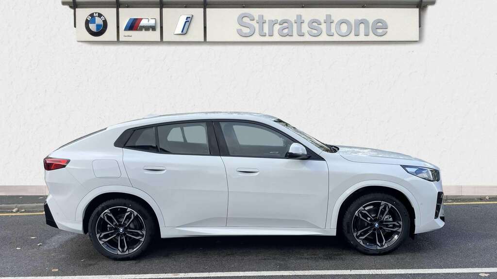 BMW iX2 230Kw Xdrive30 M Sport 65Kwh 2025 FG75VBC White #3