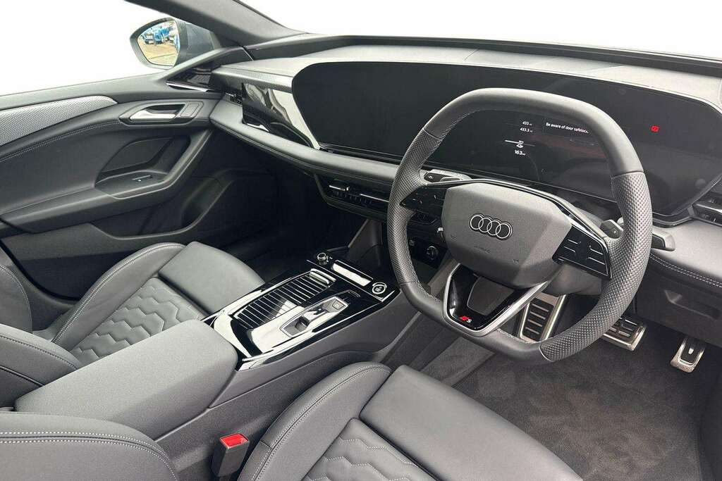 Audi A6 210Kw 83Kwh S Line 2025 BG75FOC Grey #5