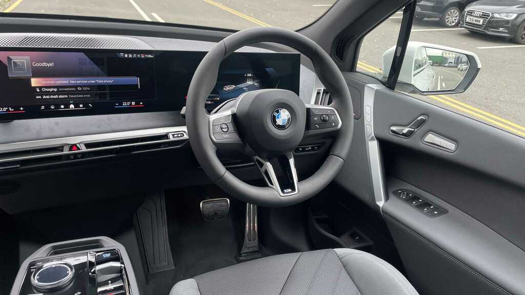 BMW iX 300Kw Xdrive45 M Sport 101Kwh 2025 FG75VBA White #5