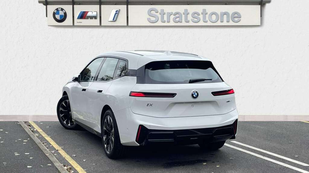 BMW iX 300Kw Xdrive45 M Sport 101Kwh 2025 FG75VBA White #2